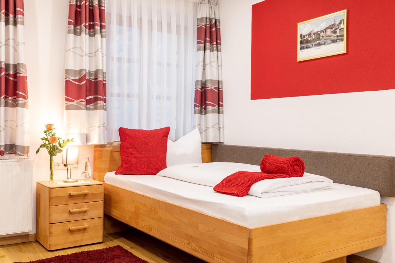 Hotel Restaurant Goldener Hirsch Donauwörth Extérieur photo
